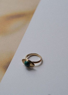 8UEDE /Exa Pieco Ring. Gold (GREEN)
