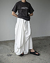 Villd /volume asymmetry Skirt(White)