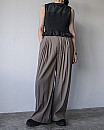 villd / Linen Blend Tuck pants (Khaki)