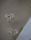 LEVENS / BOW TWIST EARRINGS