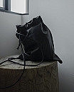 GABRIELA COLL GARMENTS /''NO.131 GATHERED CROSSED BAG'' (BLK)
