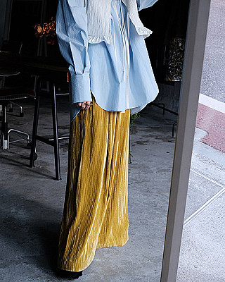 villd / crushed velor wide tuck pants
