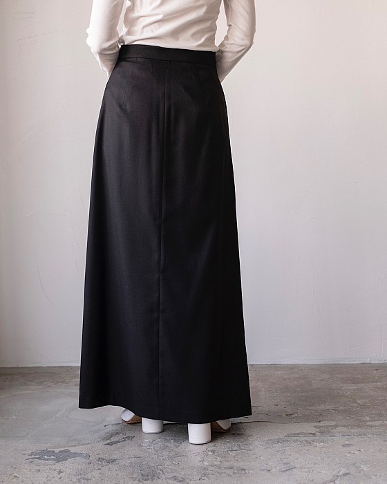 IIROT/Classic Chambray Skirt_Black