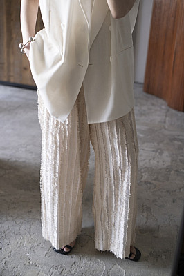 villd / cut jacquard pants