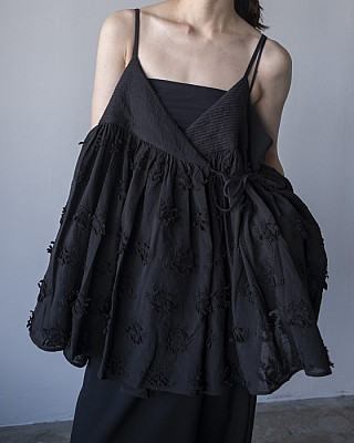 crinkle crinkle crinkle / 3D embroidery cache coeur camisole