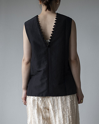 NOHRA/ silk linen vest