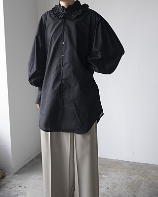 crinkle crinkle crinkle/FRILL COLLER shirt (BLK)