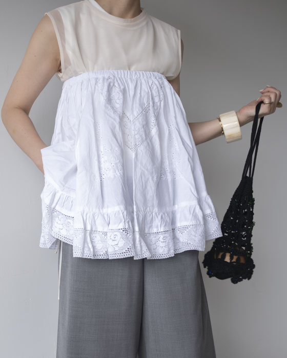 VONIQUE / crinkle crinkle crinkle/ 2way embroidery mini skirt 