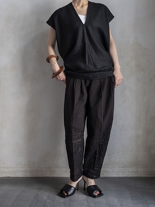 ARCHI/LINEN NO-SLEEVE SQUARE TOP