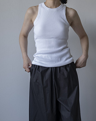 INSCRIRE /Pad Tank Top (WHITE)