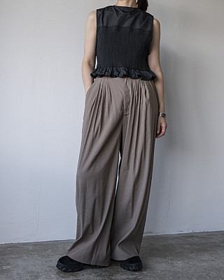 villd / Linen Blend Tuck pants (Khaki)