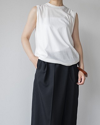 vonique / Tank Top (White)