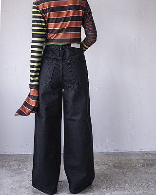 IIROT /Straight Jeans (Black)