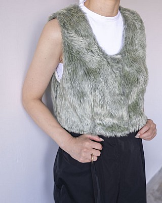 JANE SMITH /POLYESTER COLOR FUR SHORT VEST