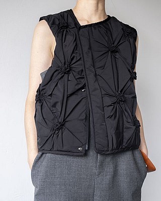 ENFOLD/ FLOWER-GATHER VEST