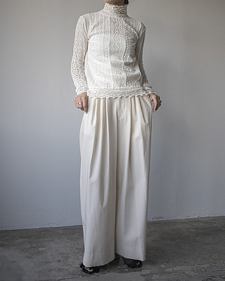 villd/ chino tuck pants (ivory)