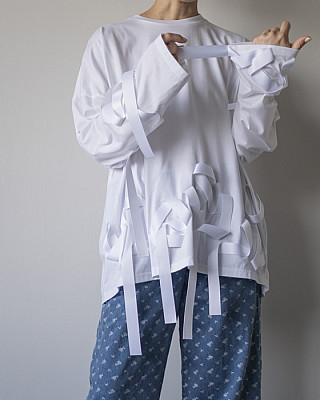 ENFOLD / RIBBON LONG-SLEEVE T-SHIRT