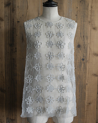 viild /  tulle embroidery tops (white)