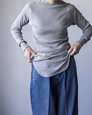 JUN MIKAMI/mockneck top