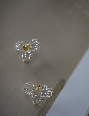 LEVENS / BOW TWIST EARRINGS