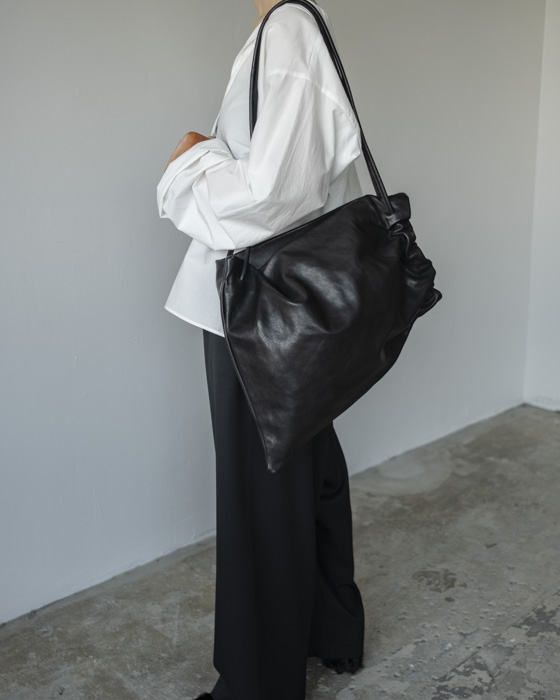 VONIQUE / GABRIELA COLL GARMENTS /''NO.131 GATHERED CROSSED BAG