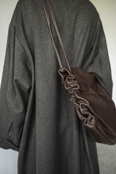 VONIQUE / GABRIELA COLL GARMENTS /''NO.131 GATHERED CROSSED BAG