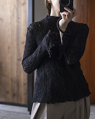 vonique / Ripple Lace long sleeve top (BLK)