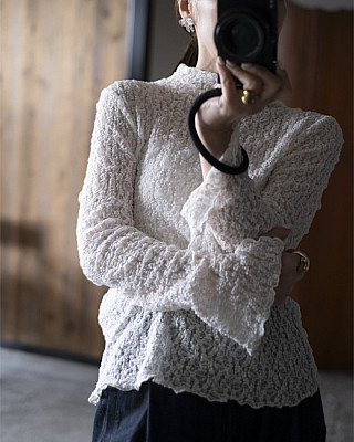 vonique / Ripple Lace long sleeve top(IVORY)
