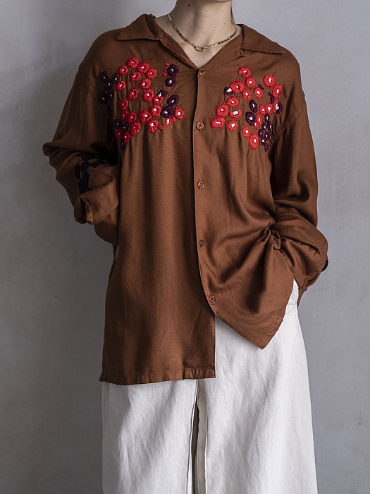 NOMA t.d./Flower Hand Embroidery Shirt-