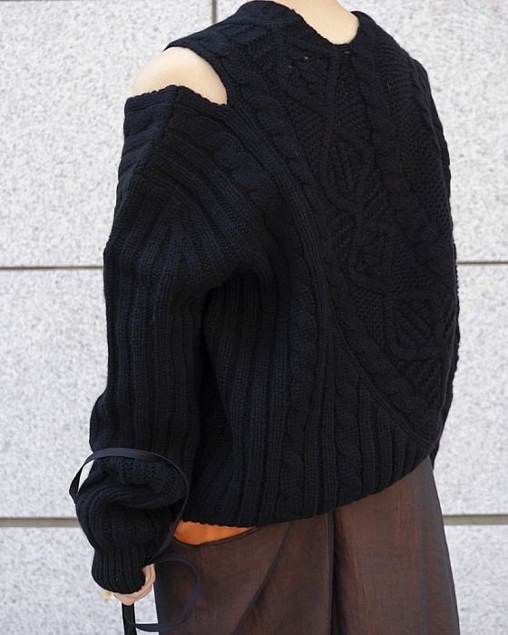 VONIQUE / babaco /Round Knit Cable Pullover