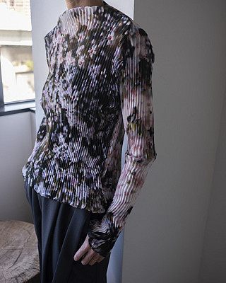 JULIA HEUER/  LEE PLEATED TOP IN HOLLE