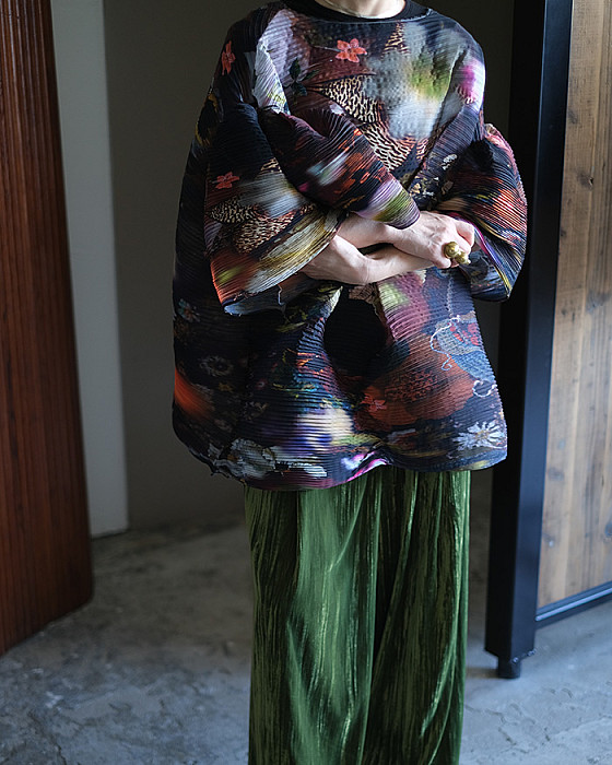 VONIQUE / JULIA HEUER/ ROBIN HANDPLEATED TOP IN NOLA