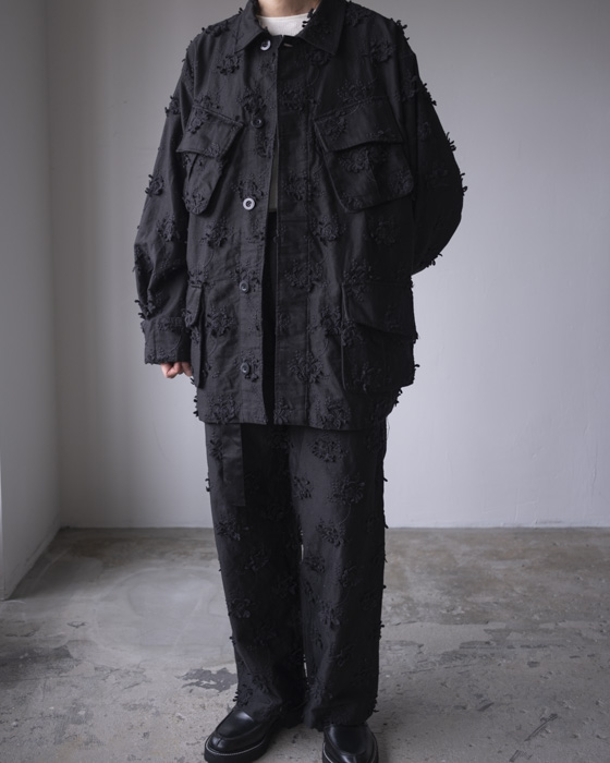 VONIQUE / crinkle crinkle crinkle/ 3D embroidery twill easy pants