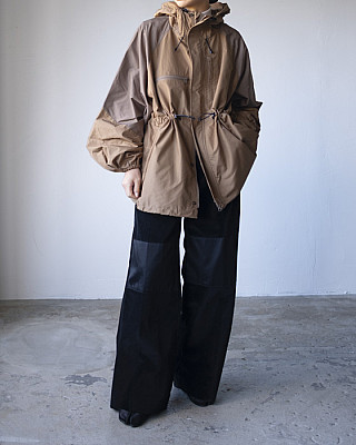 HOLIDAY/ WINDE JACKET (LIGHT)