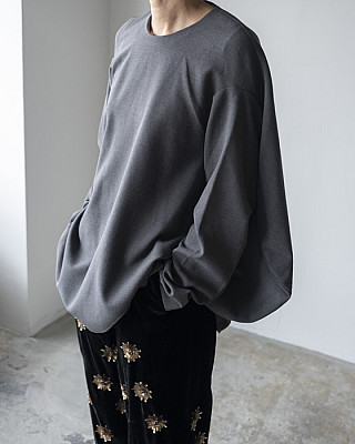 ENFOLD / CURVED-FORM PULLOVER