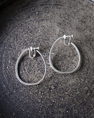 Blanc iris/Haricot collection Sterling Silver Earring
